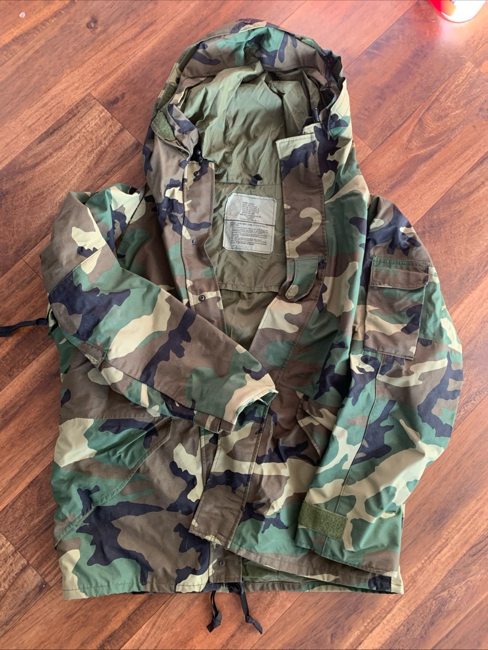 Gore-Tex Men’s Militaria jacket and pants Both Medium